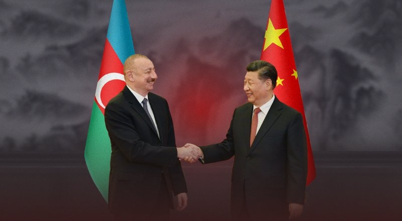 Ázerbájdžánský Ilham Alijev a prezident Čínské lidové republiky Si Ťin-pching