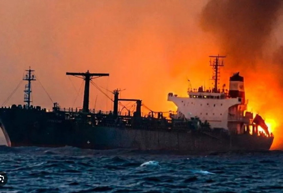 Írán tvrdí, že ropný tanker narazil v Hormuzském průlivu na námořní minu