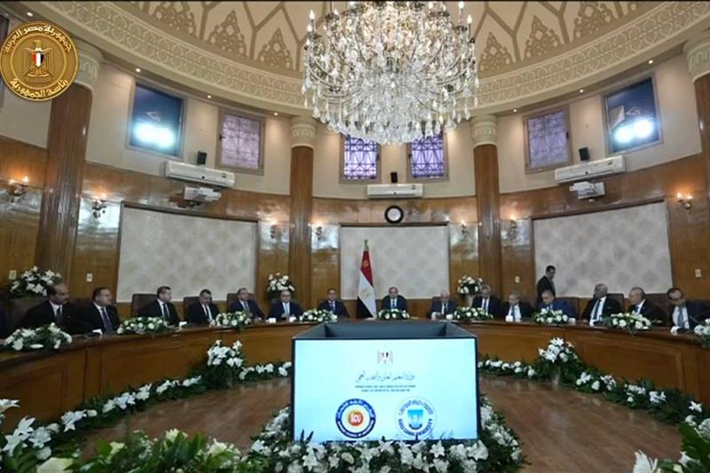 Prezident Abdel-Fattah El-Sisi v úterý řekl, že egyptské univerzity potřebují produkovat více absolventů, kteří uspokojí potřeby moderního trhu práce.