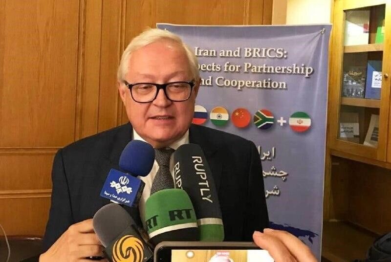 Sergej Rjabkov, náměstek ruského ministra zahraničí, řekl, že přijde čas, aby se Írán stal členem skupiny rozvíjejících se zemí BRICS. 