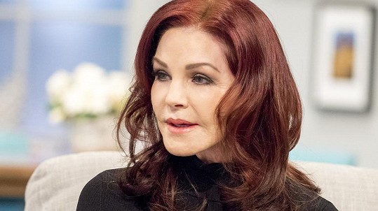 57ff870eb0d74655d6380400-195082