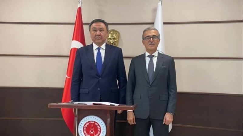 Kyrgyzstán a Turkiye diskutují o založení společného obranného podniku
