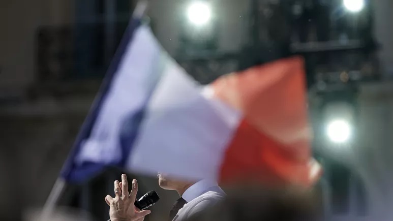 „Je to čistě politické“: Proč je nejnovější francouzský zákon o imigraci tak kontroverzní