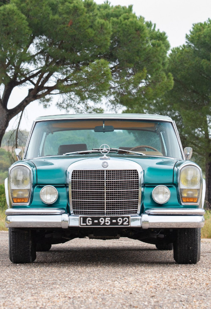 Mercedes-Benz 600