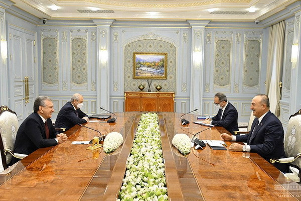 Prezident Uzbekistánu přijmul delegaci Tureckaer_