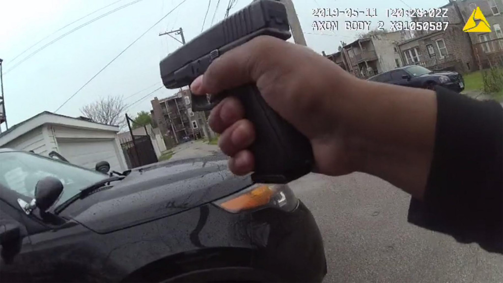 Záběry z tělesné kamery ukazují, co vedlo k smrtelnému zastřelení 26leté Sharell Brown chicagskými policisty. (Civilní úřad pro odpovědnost policie)
