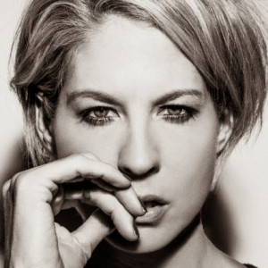 Jenna Elfman – američtí herci co se hlásí k Scientologii