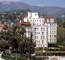 Scientologické celebrity centrum v Los Angeles v Kalifornii dodává scientologické služby umělcům, politikům, sportovcům a vedoucím osobám z průmyslu a podnikání.